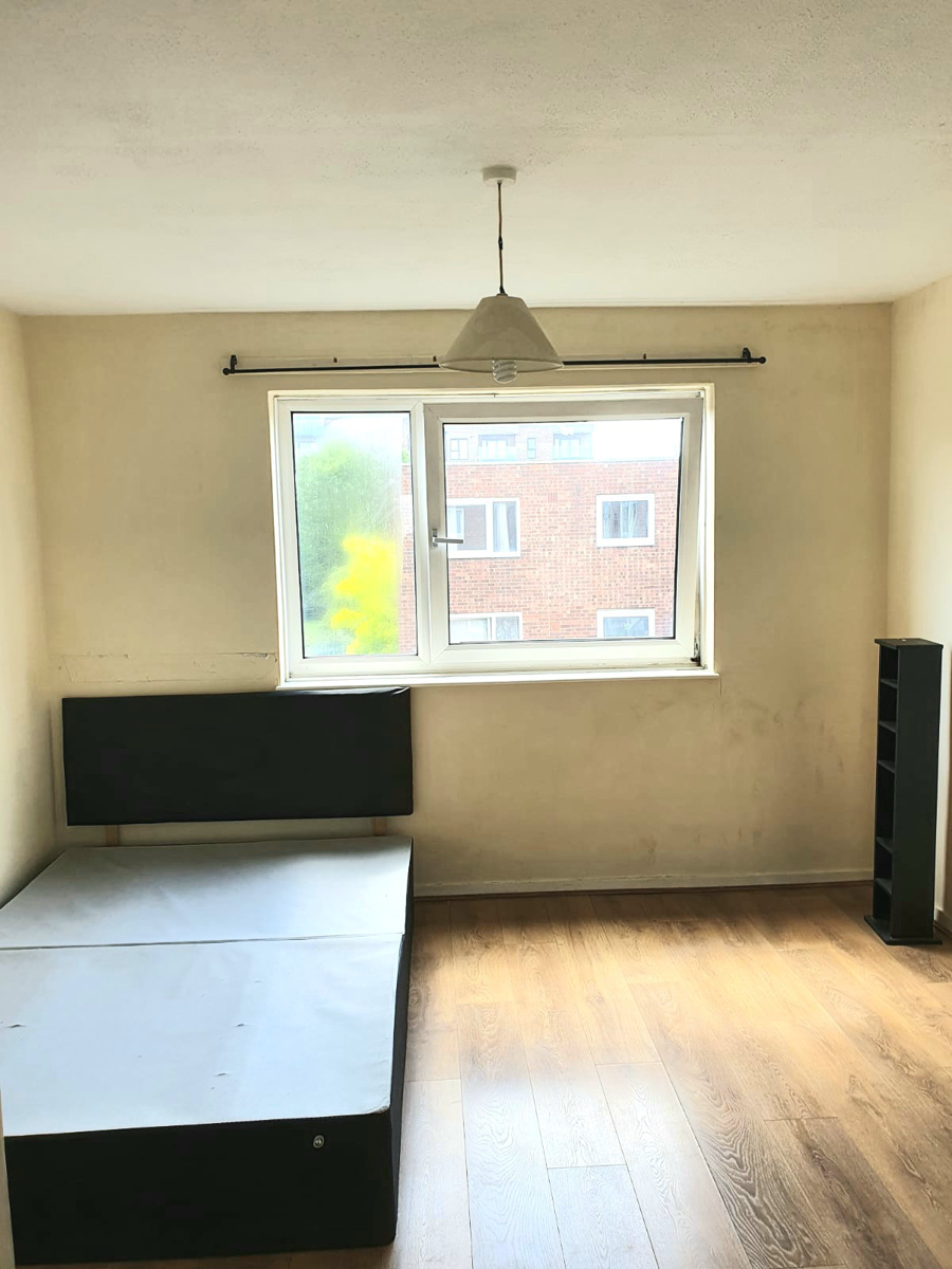 1 Bedroom Flat Sold in Barking, IG11