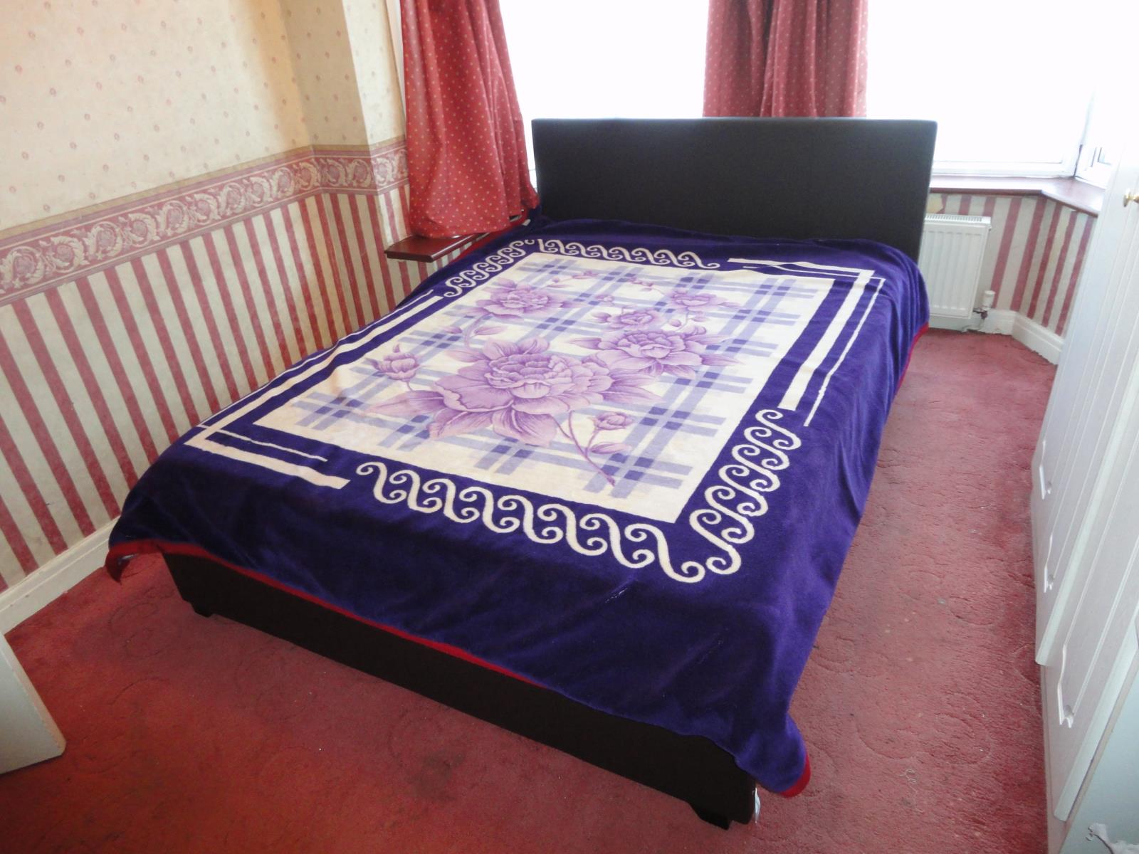 3 Bedroom Terraced House Sold in Southall, UB1