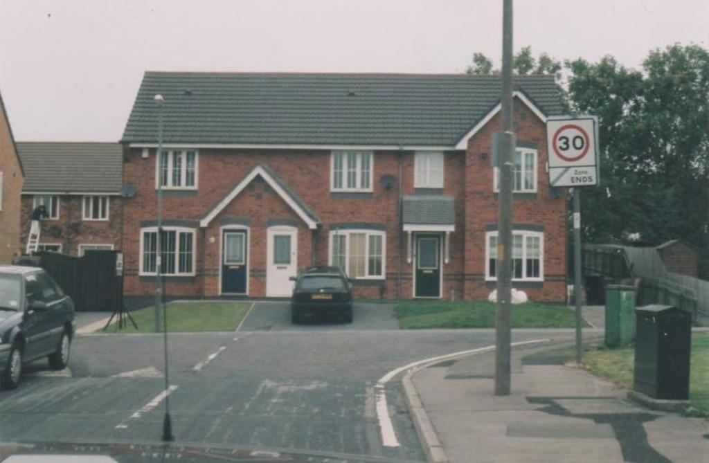 2 Bedroom Terraced House Let in Blackburn, BB2