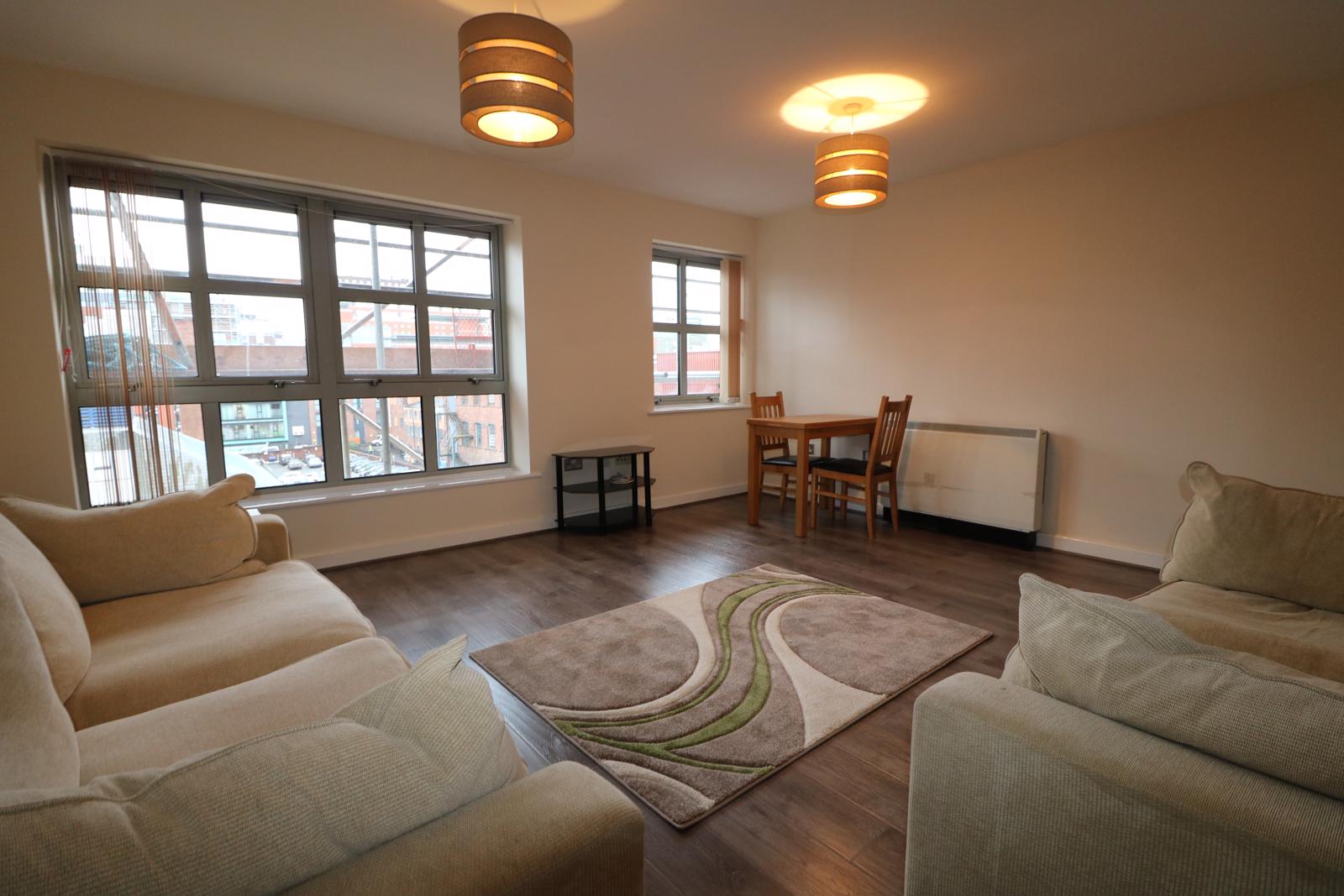 2 Bedroom Apartment Let in Birmingham, B3