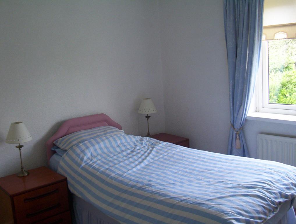 3 Bedroom SemiDetached House Sold in South Shields, NE34