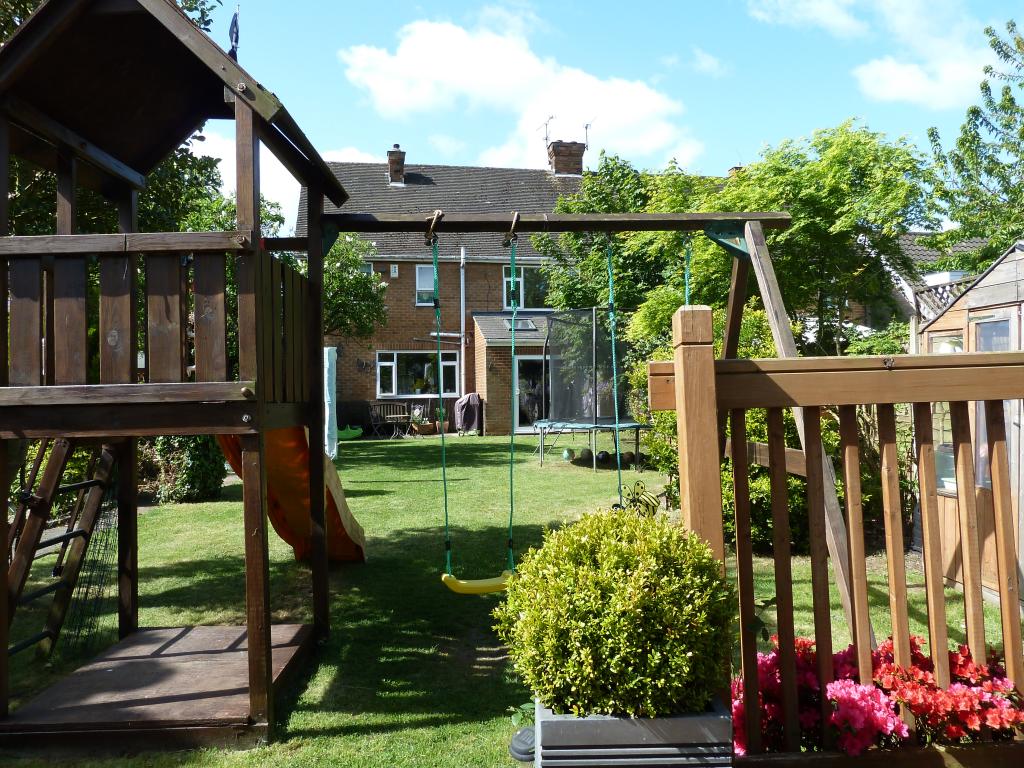 3 Bedroom SemiDetached House Sold in Lincoln, LN6