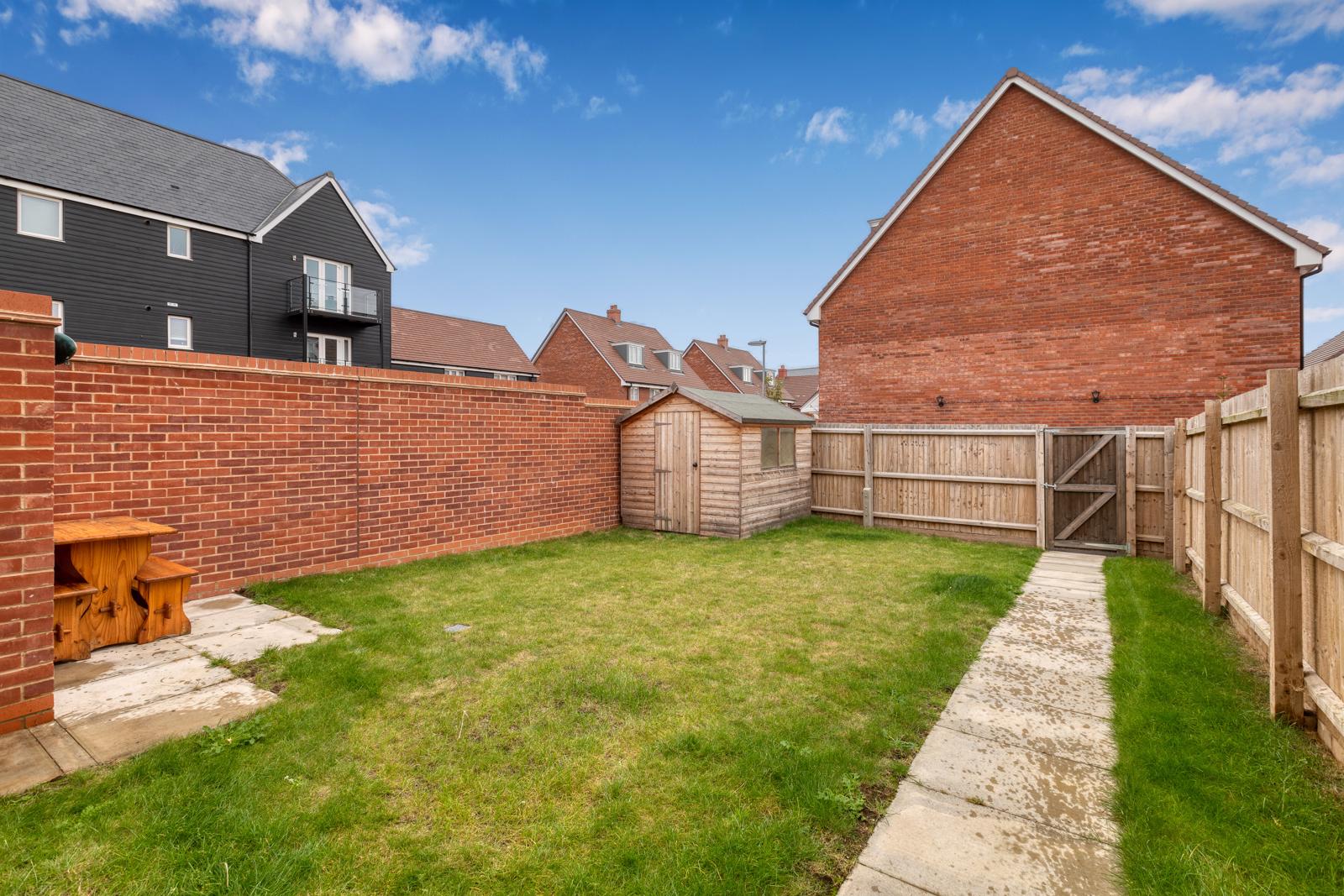 3 Bedroom SemiDetached House Let in Biggleswade, SG18