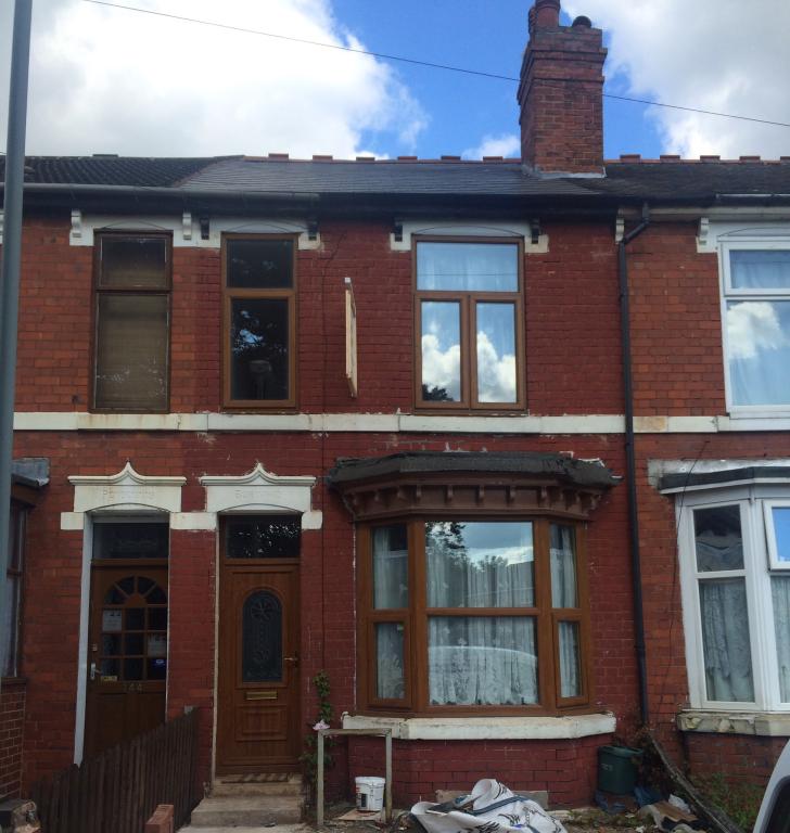 2 Bedroom Terraced House Let in Wolverhampton, WV6