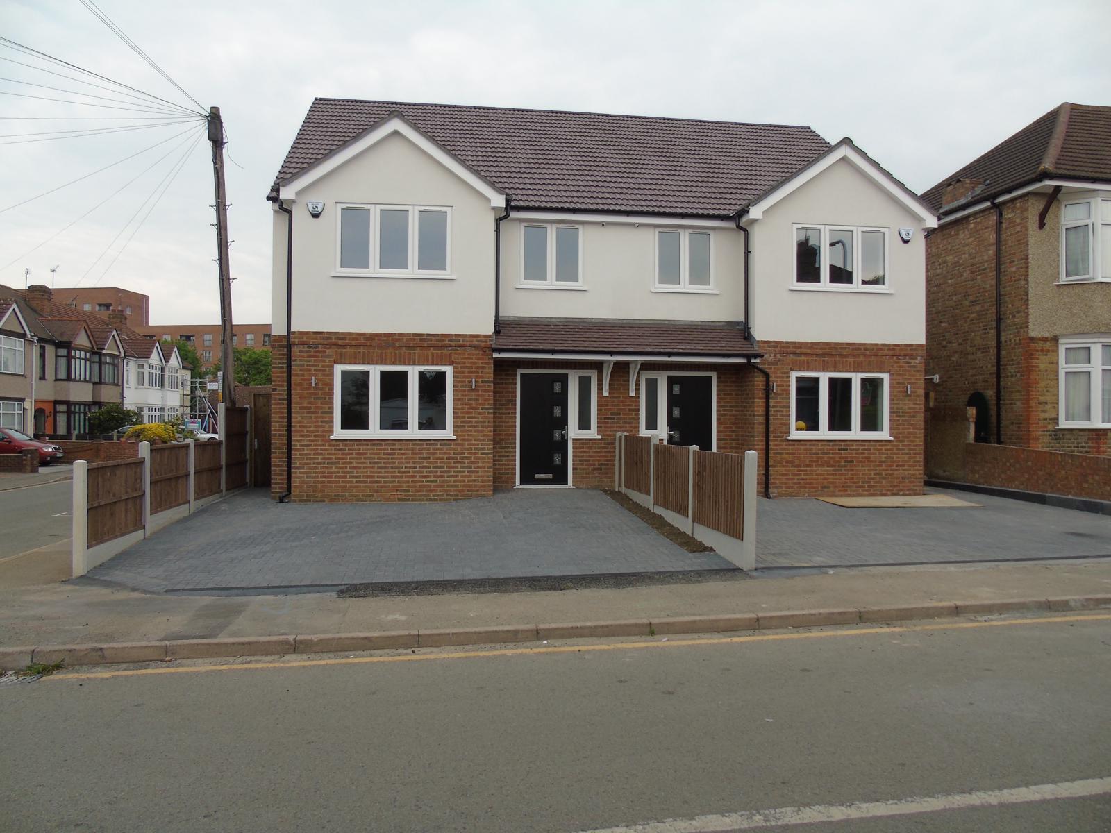 4 Bedroom SemiDetached House Sold in Romford, RM7