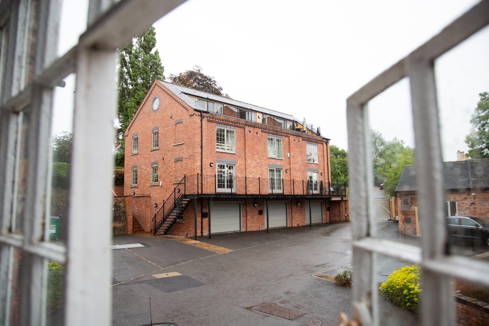 1 Bedroom Apartment Sold in BurtononTrent, DE15