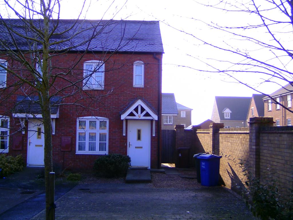 2 Bedroom End Terraced House Let in Banbury, OX16