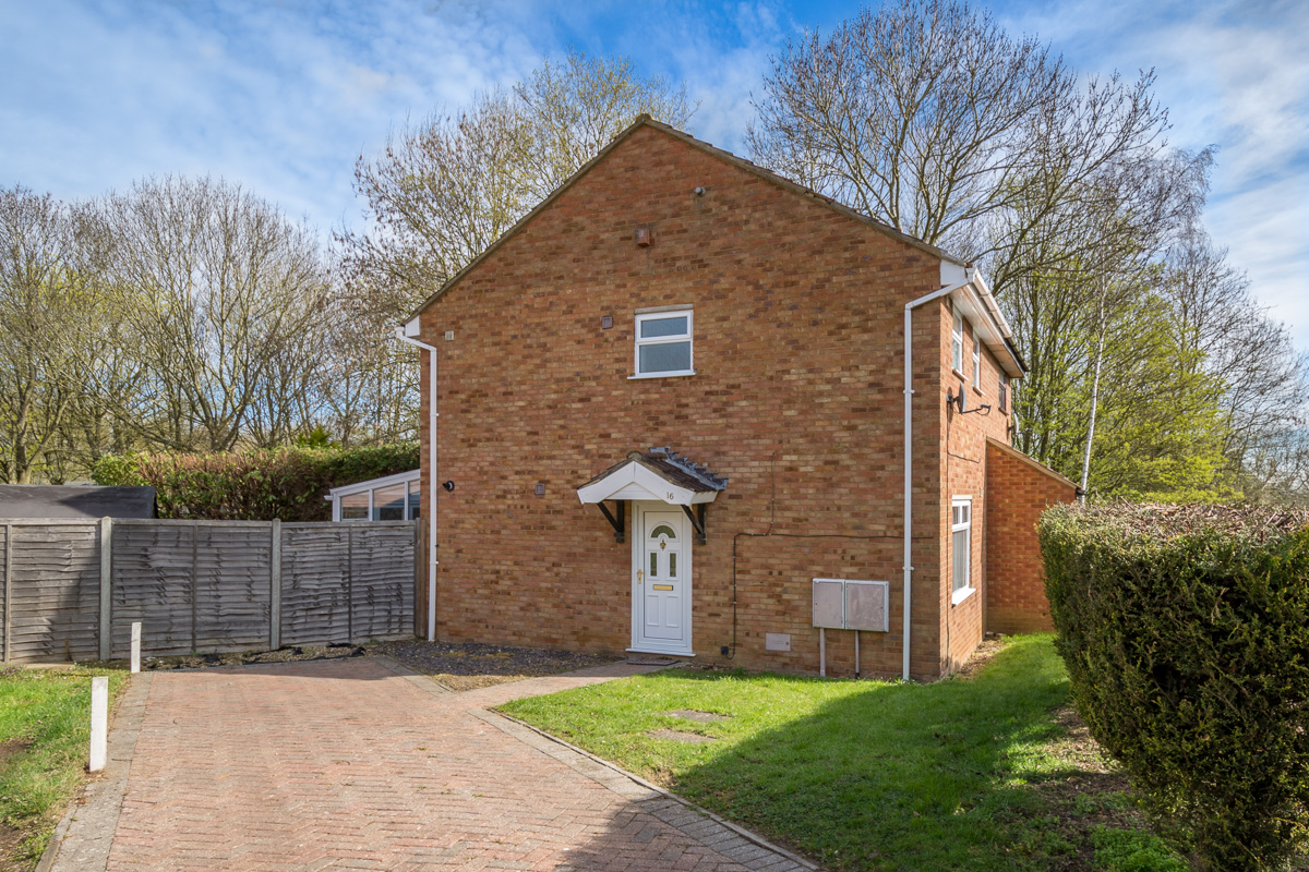 2 Bedroom SemiDetached House Let in Milton Keynes, MK6