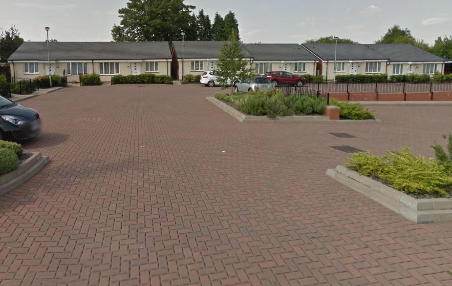 2 Bedroom Terrace Bungalow Let in Dudley, DY1