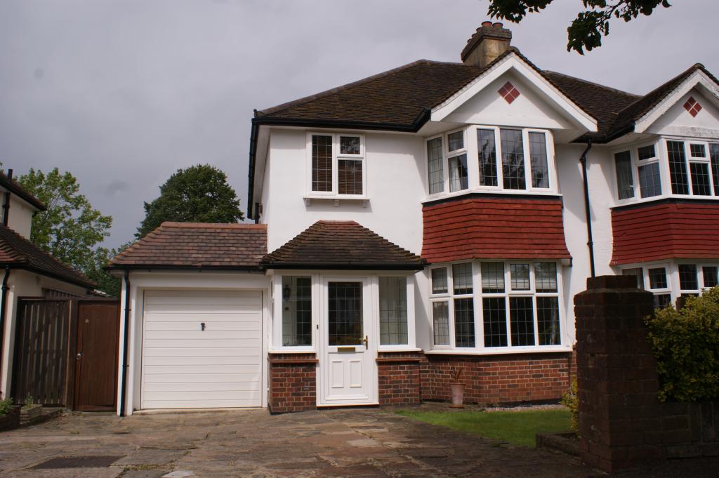 3 Bedroom SemiDetached House Sold in Sutton, SM2