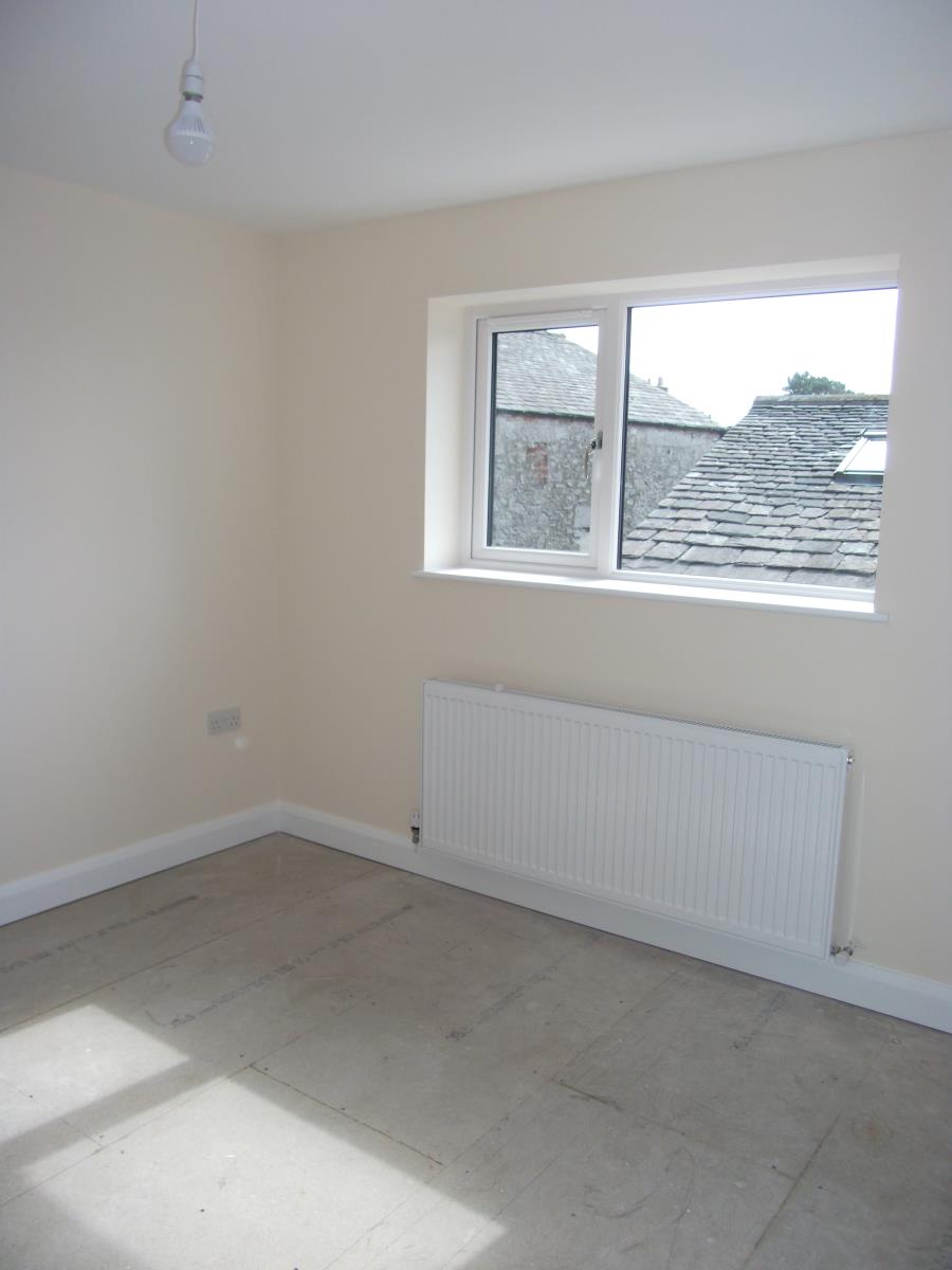 3 Bedroom SemiDetached House Sold in Carnforth, LA6