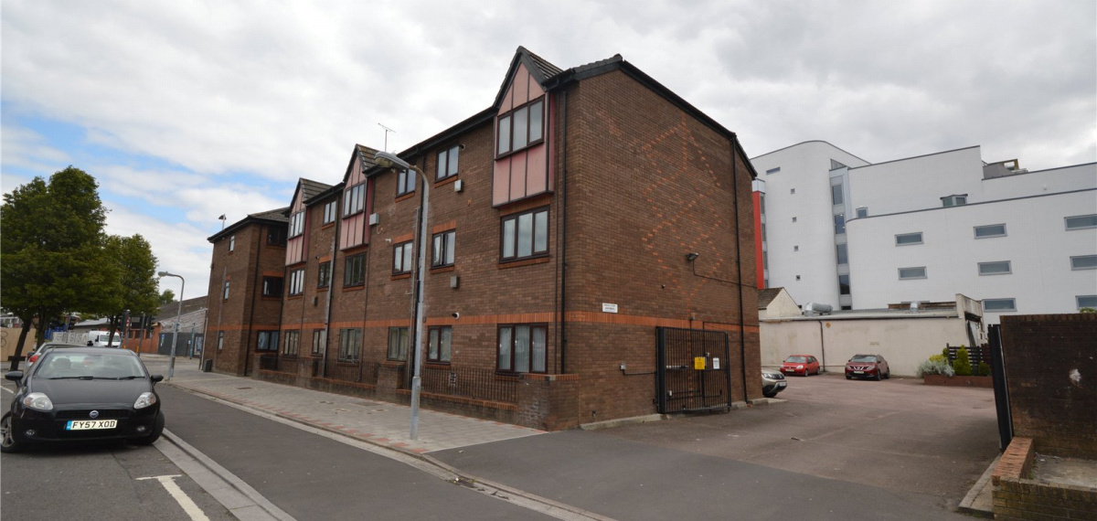 2 Bedroom Flat Let in Cardiff, CF24