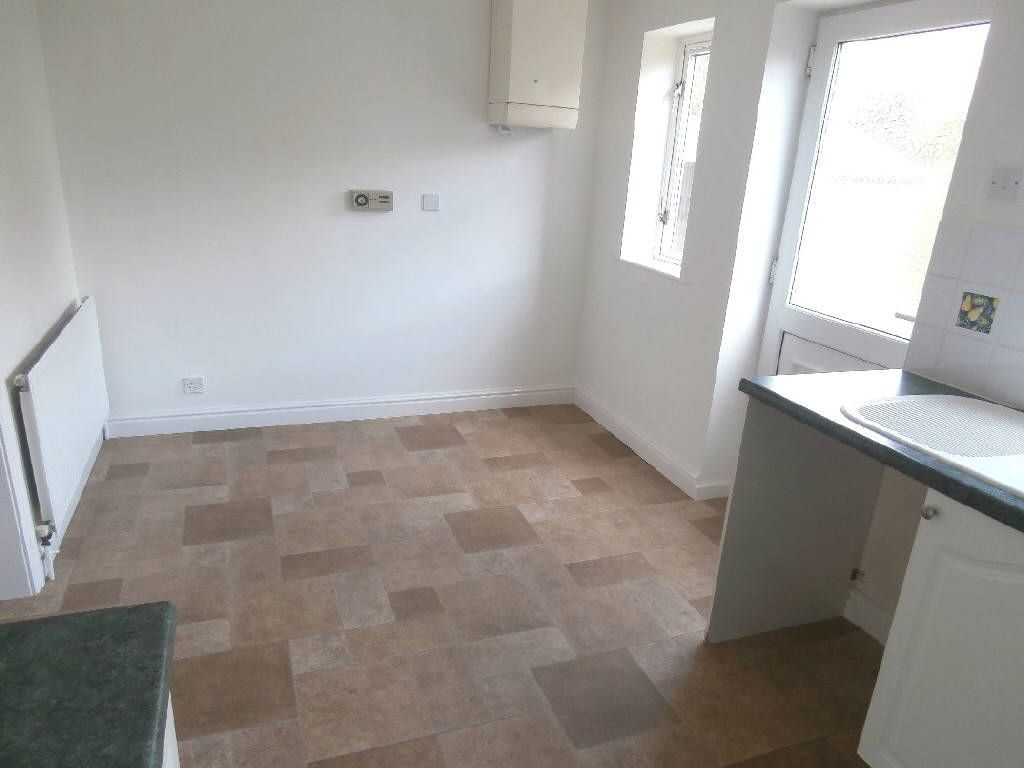 3 Bedroom SemiDetached House Let in Hull, HU12