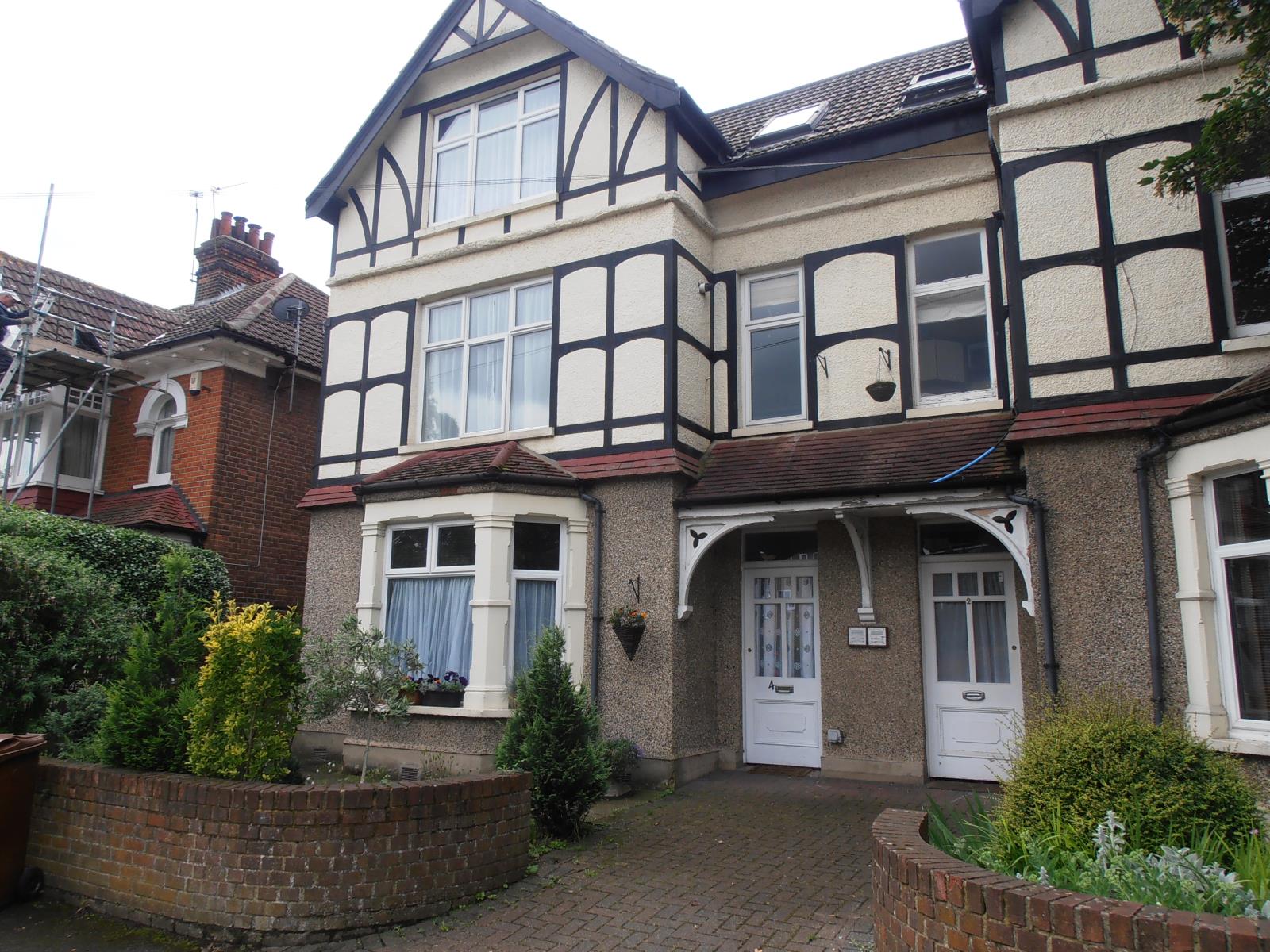 1 Bedroom Apartment Sold in Grays, RM17