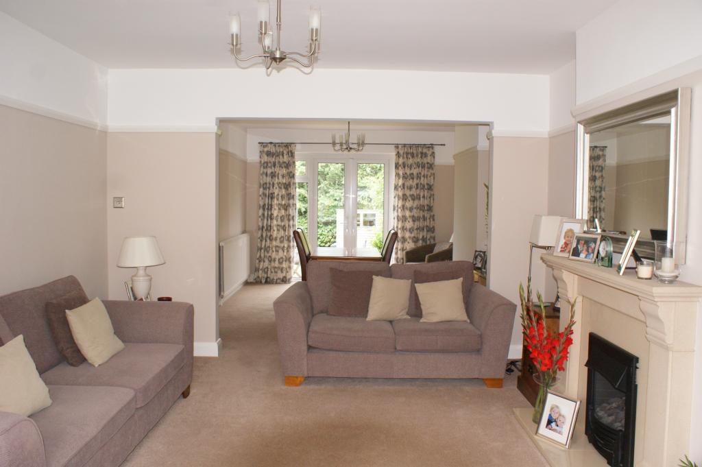 3 Bedroom SemiDetached House Sold in Sutton, SM2