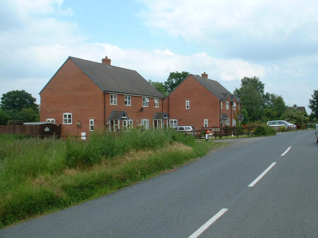3 Bedroom SemiDetached House Let in Shrewsbury, SY4
