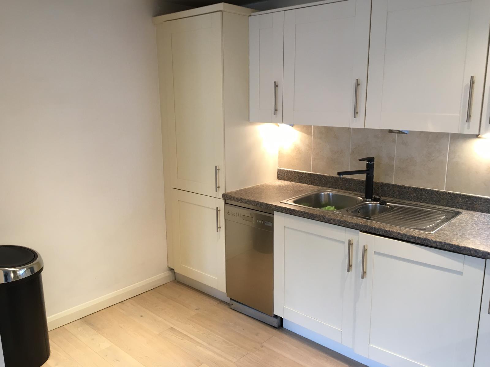2 Bedroom Flat Let in Farnborough, GU14
