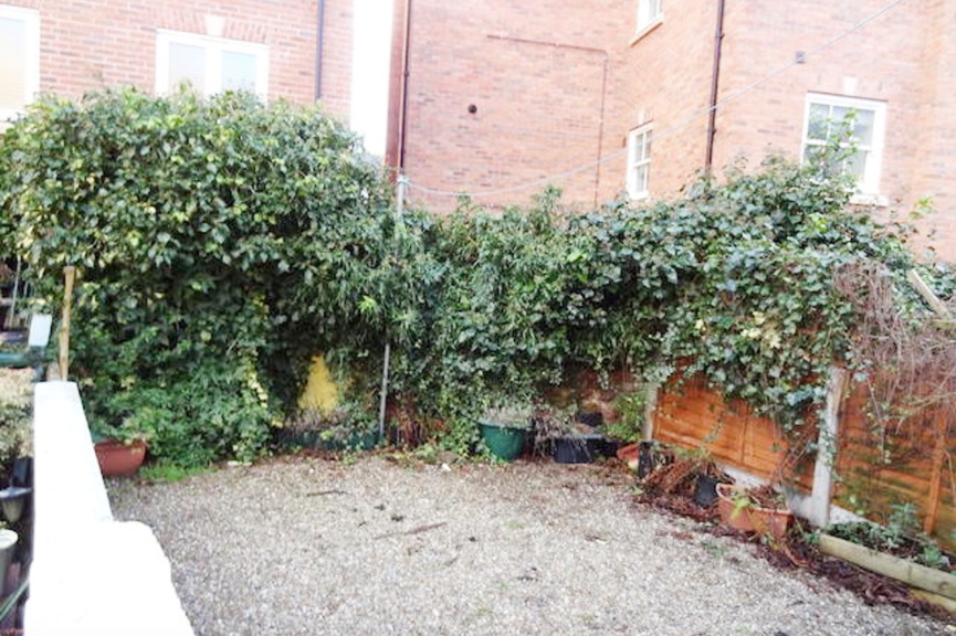 2 Bedroom Terraced House Let in Shrewsbury, SY1