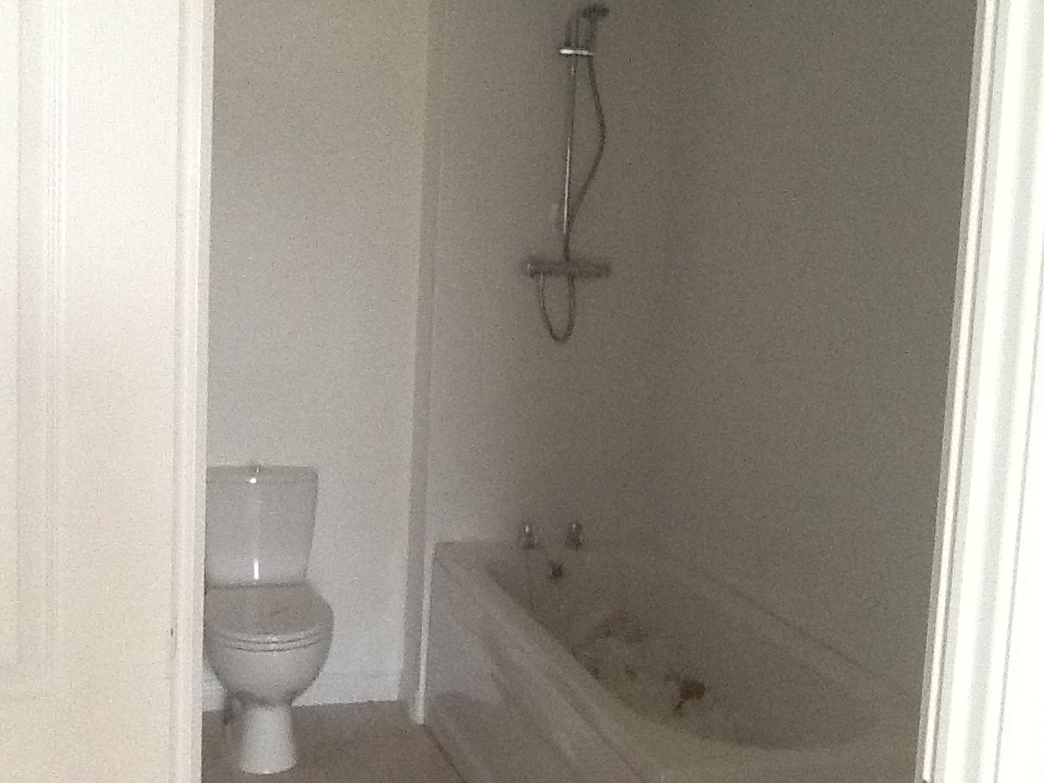 2 Bedroom Ground Floor Flat Let in Northampton, NN3