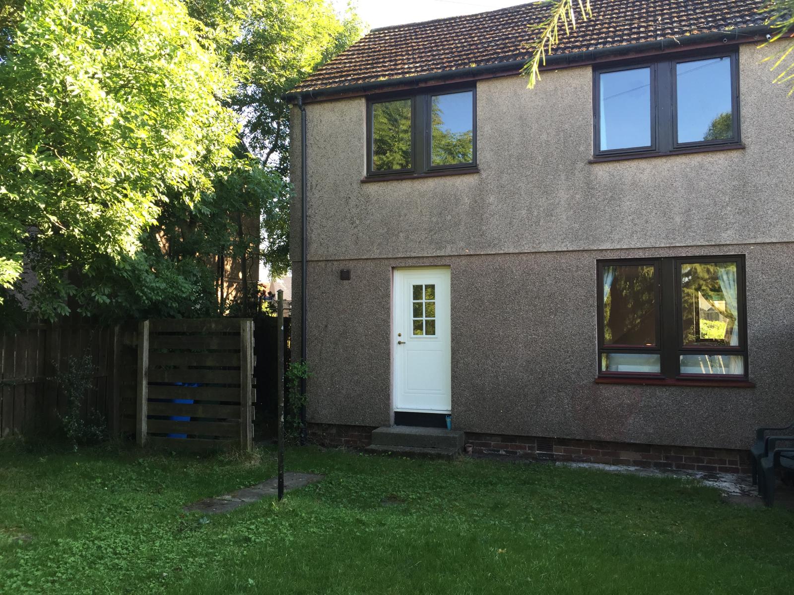 3 Bedroom SemiDetached House Sold in Falkirk, FK1