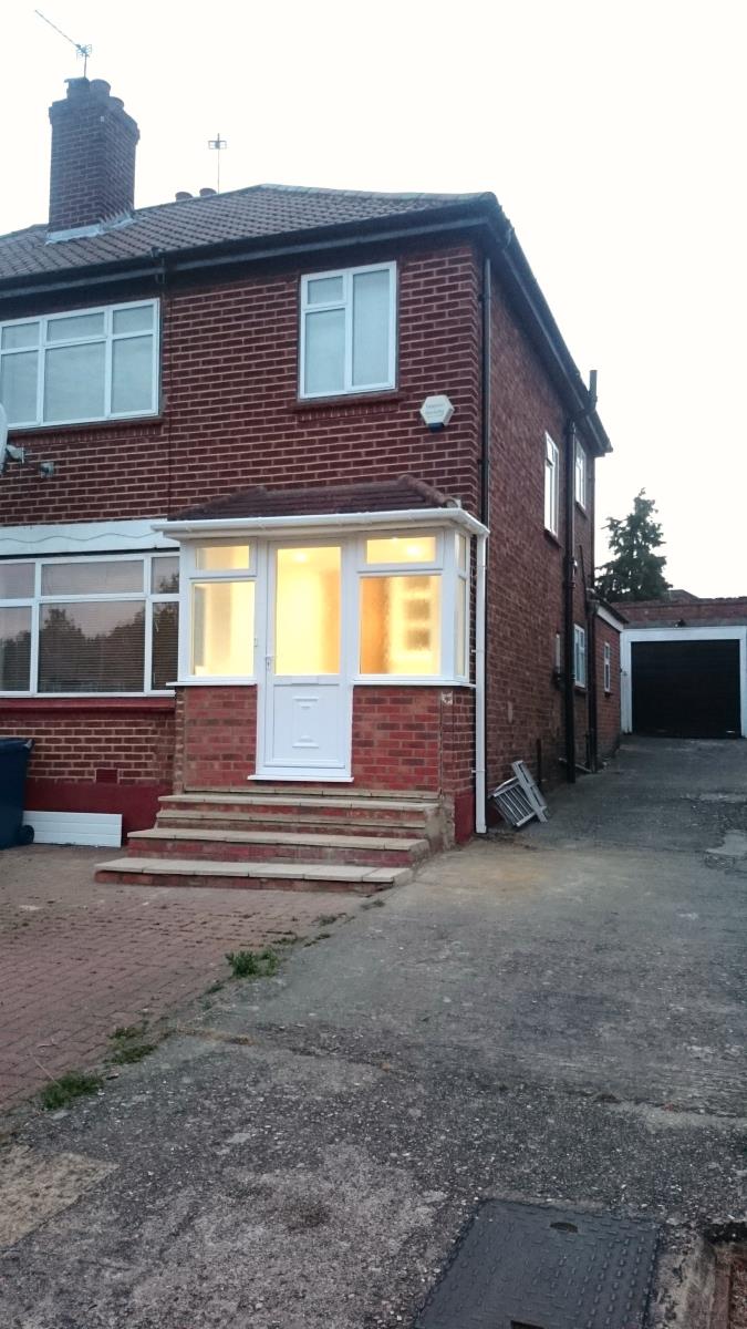 3 Bedroom SemiDetached House Sold in Edgware, HA8