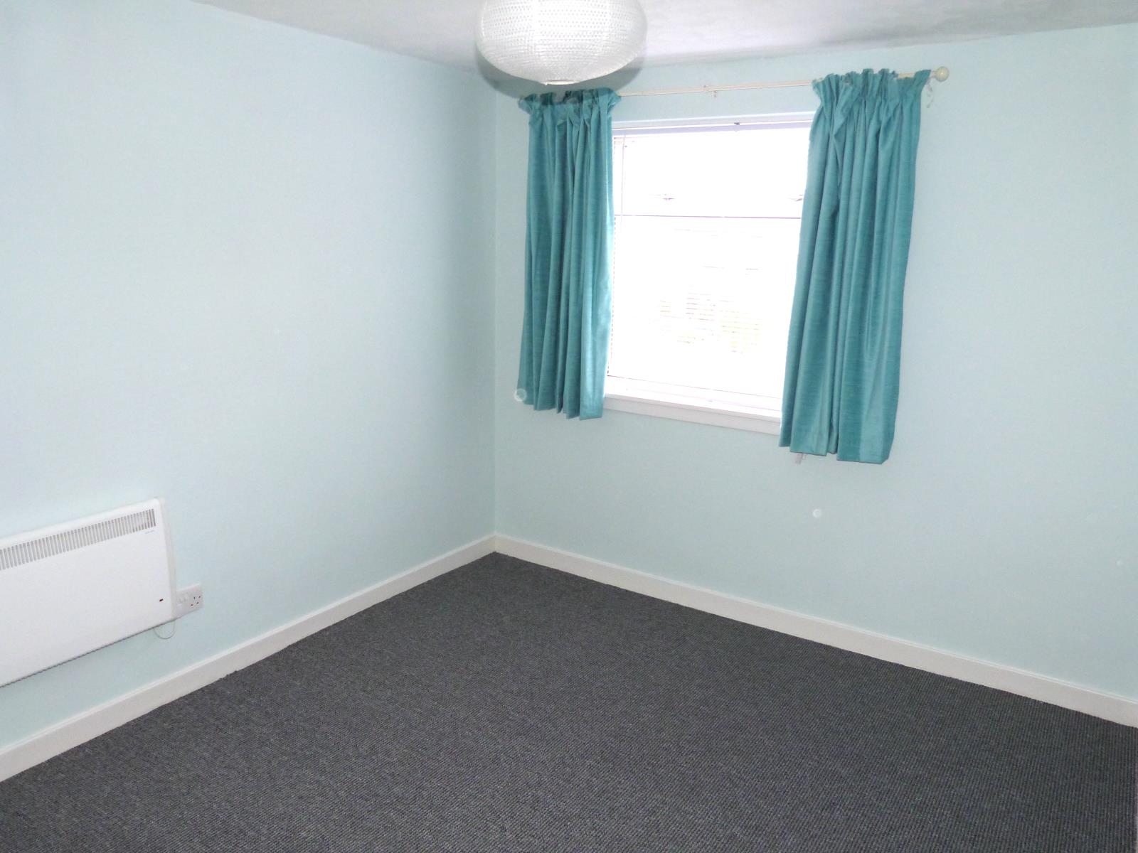 4 Bedroom Flat Sold in Tillicoultry, FK13