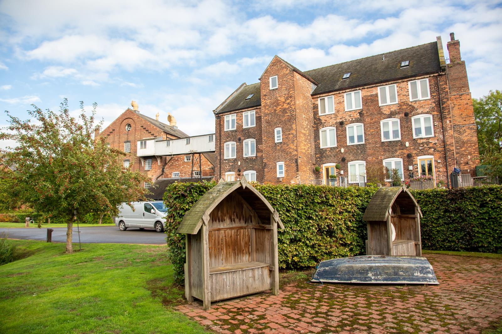 1 Bedroom Apartment Sold in BurtononTrent, DE15
