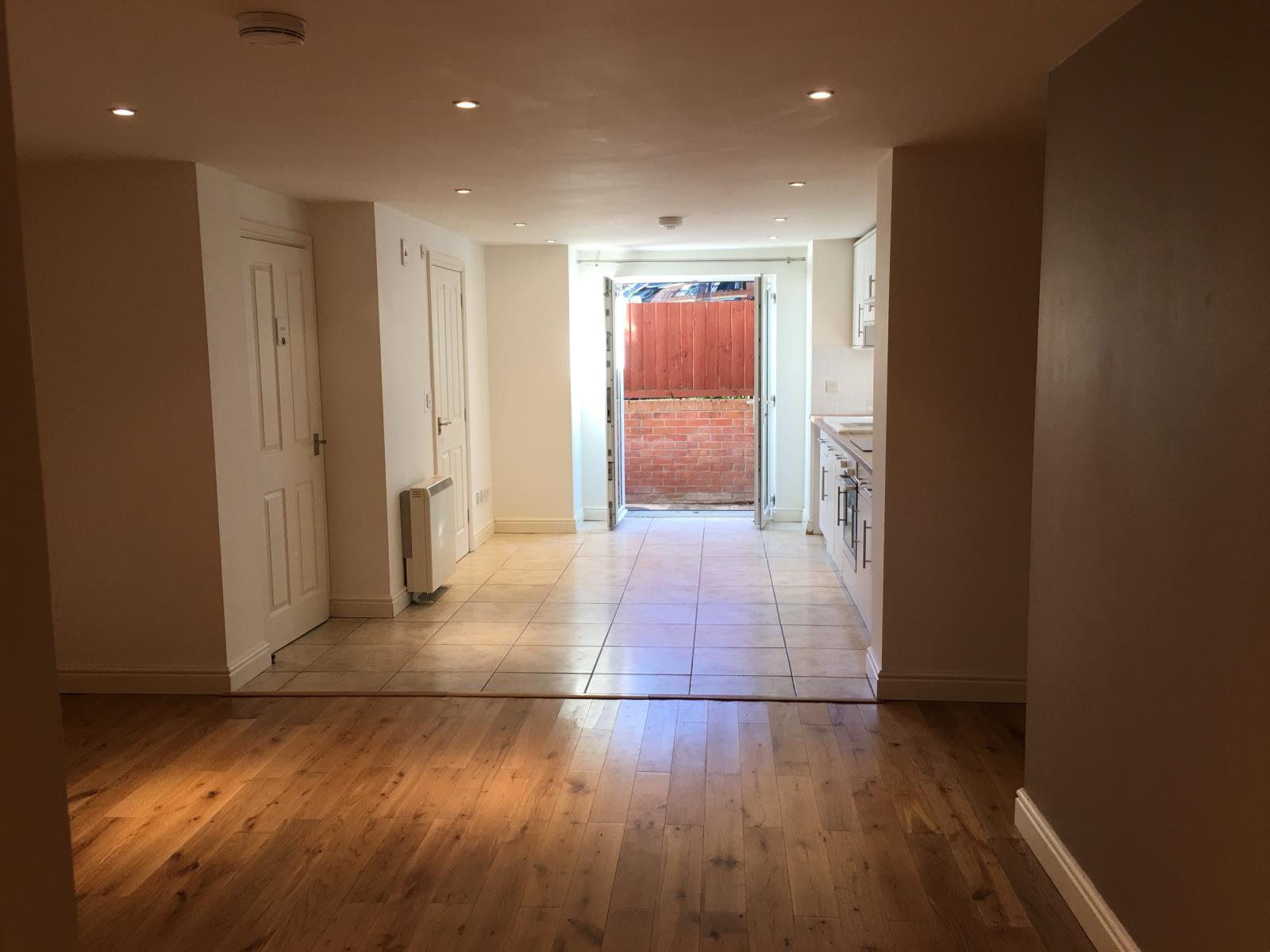 1 Bedroom Ground Floor Flat Let in Salisbury, SP2