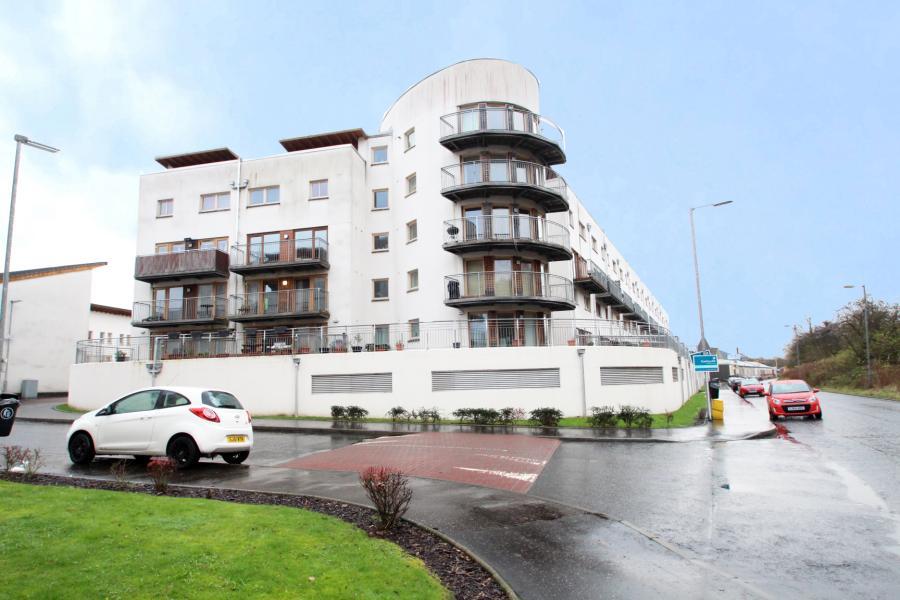 2 Bedroom Ground Floor Flat Let in Glasgow, G20