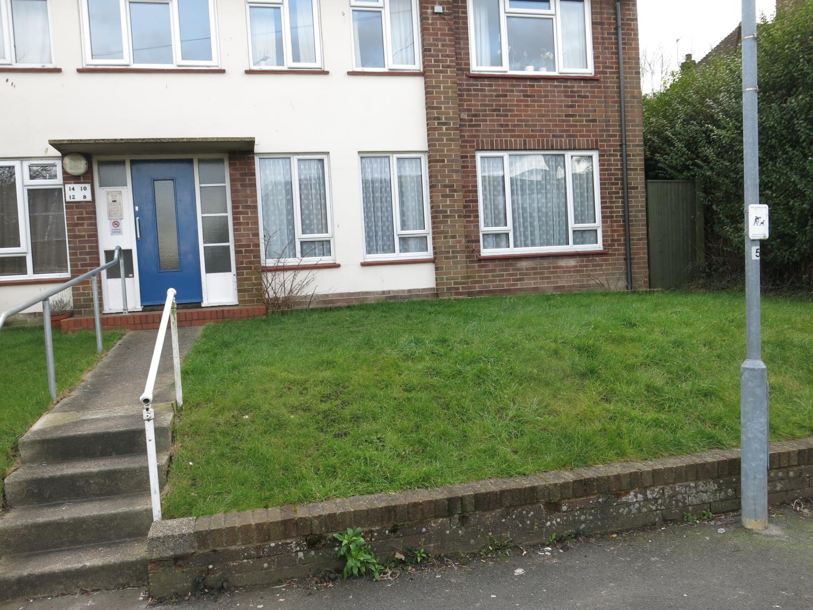 1 Bedroom Ground Floor Flat Let in Lewes, BN7