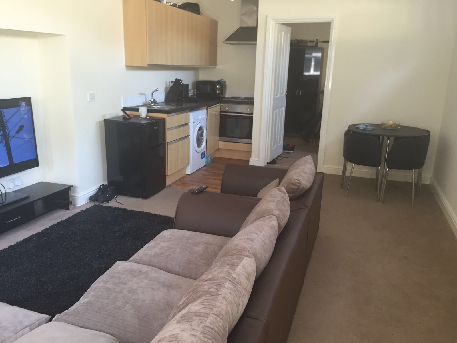 1 Bedroom Ground Floor Flat Let in Radstock, BA3