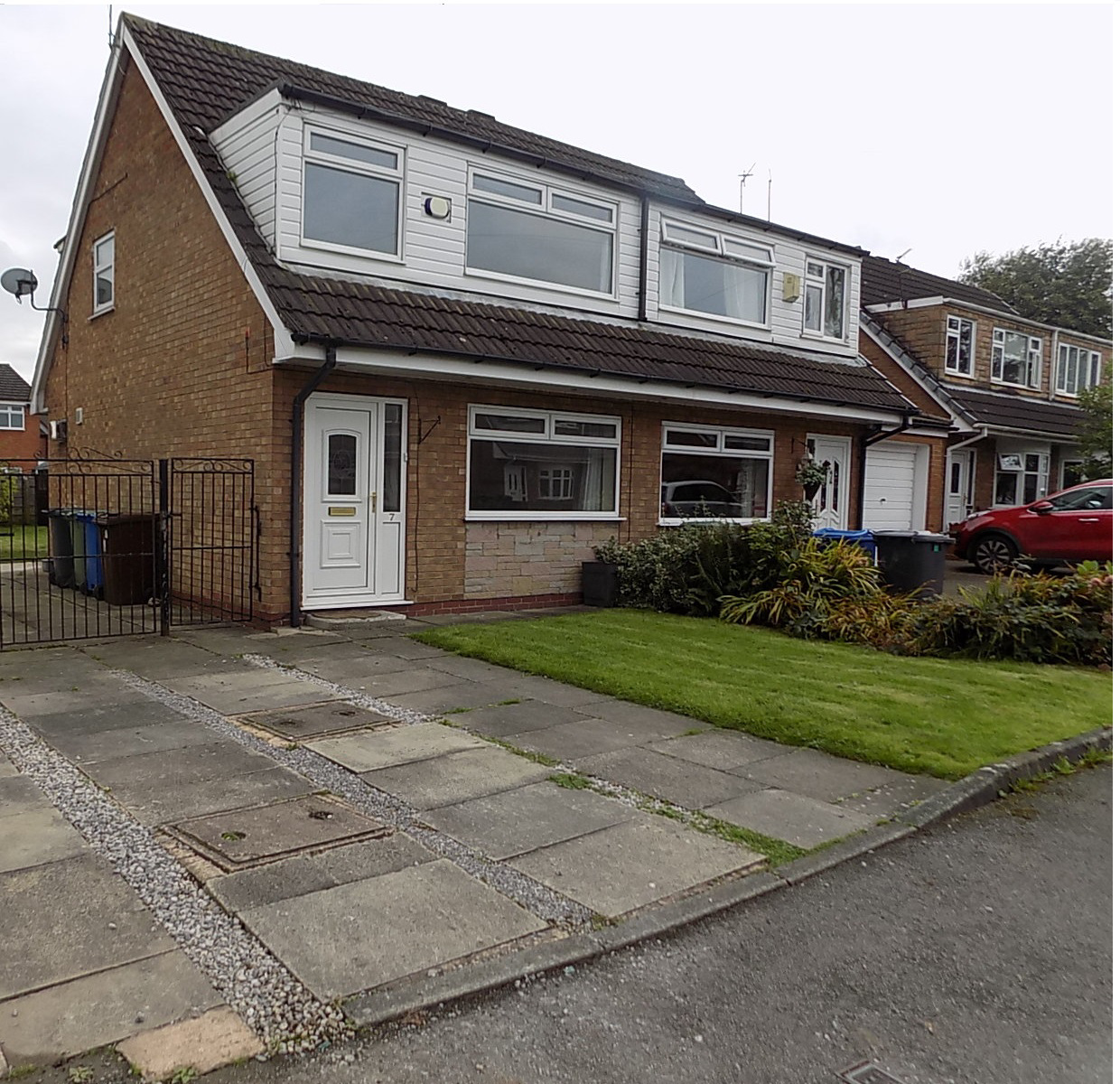 3 Bedroom SemiDetached House Let in Warrington, WA3