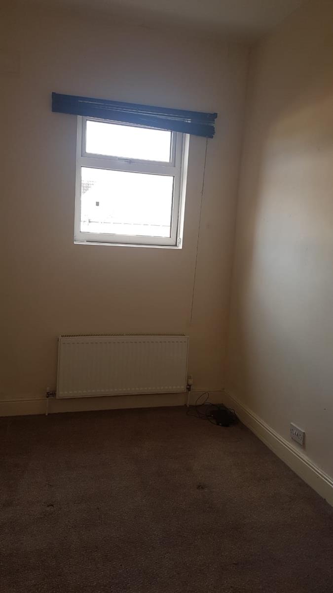 2 Bedroom Terraced House Let in Castleford, WF10