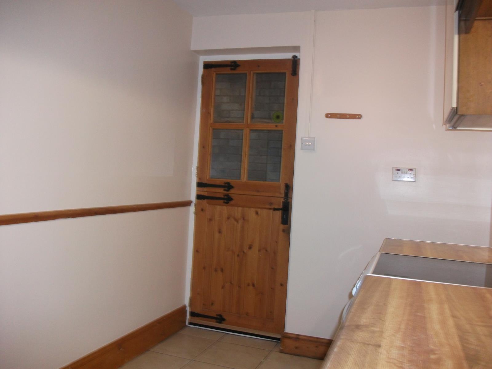 4 Bedroom Detached House Let in RossonWye, HR9