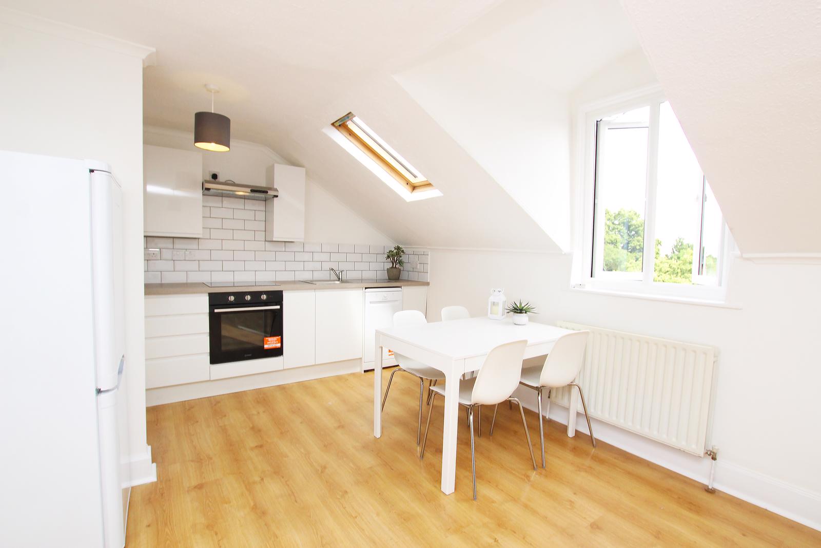 2 Bedroom Flat Let in London, SW2