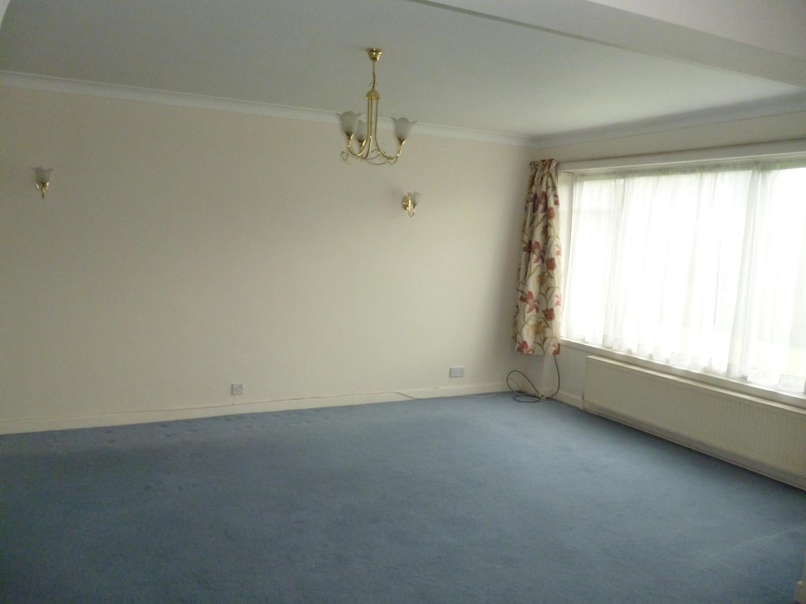 2 Bedroom Ground Floor Flat Let in Stanmore, HA7
