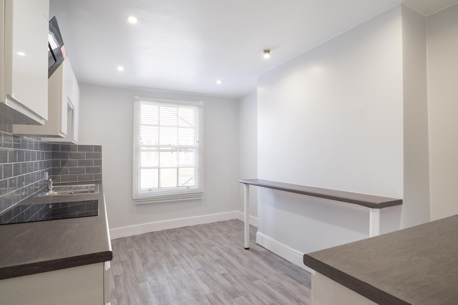 1 Bedroom Flat Let in Folkestone, CT20