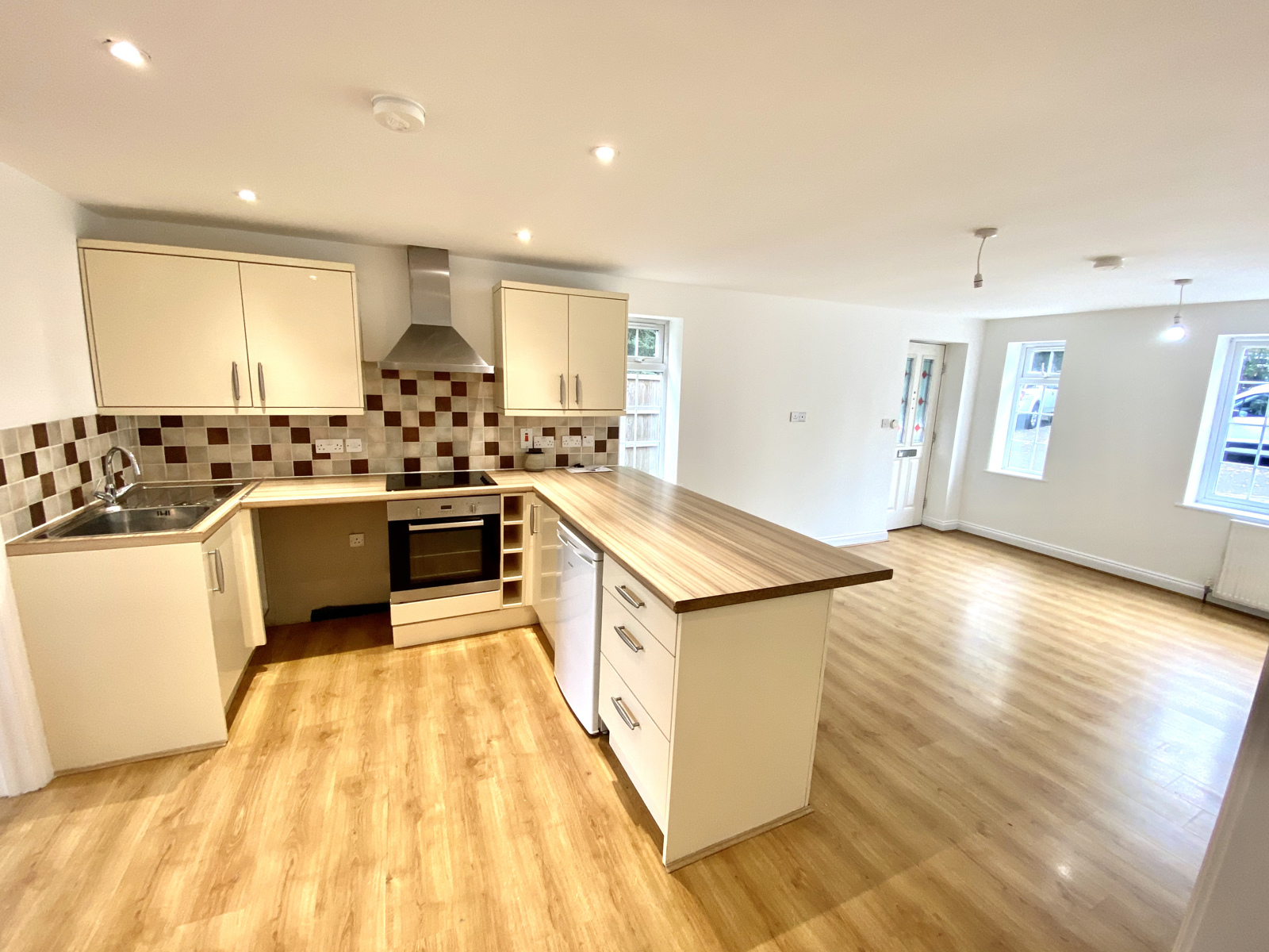 2 Bedroom Ground Floor Flat Let in Brentwood, CM13