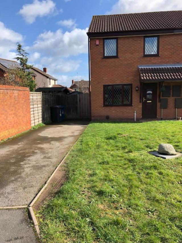 3 Bedroom SemiDetached House Let in Lichfield, WS14