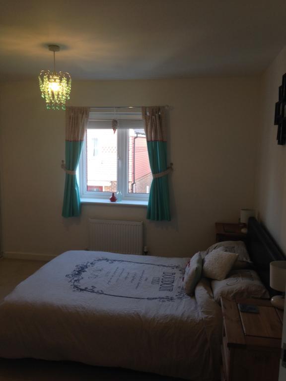 2 Bedroom Coach House Sold in Hailsham, BN27