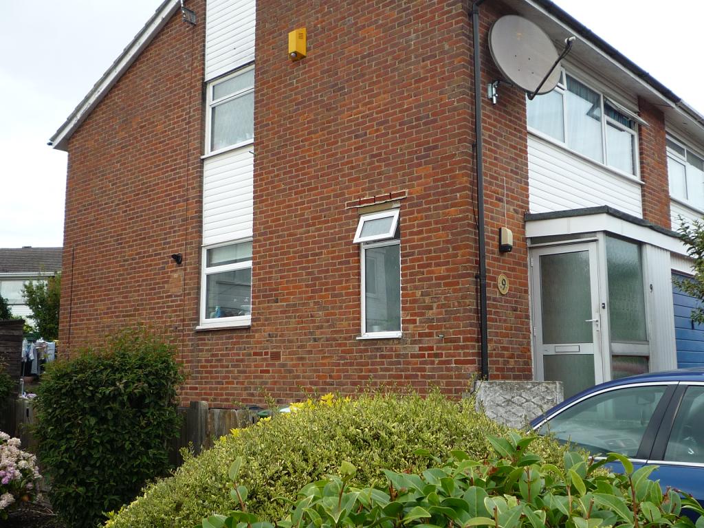 3 Bedroom SemiDetached House Sold in Maidstone, ME14