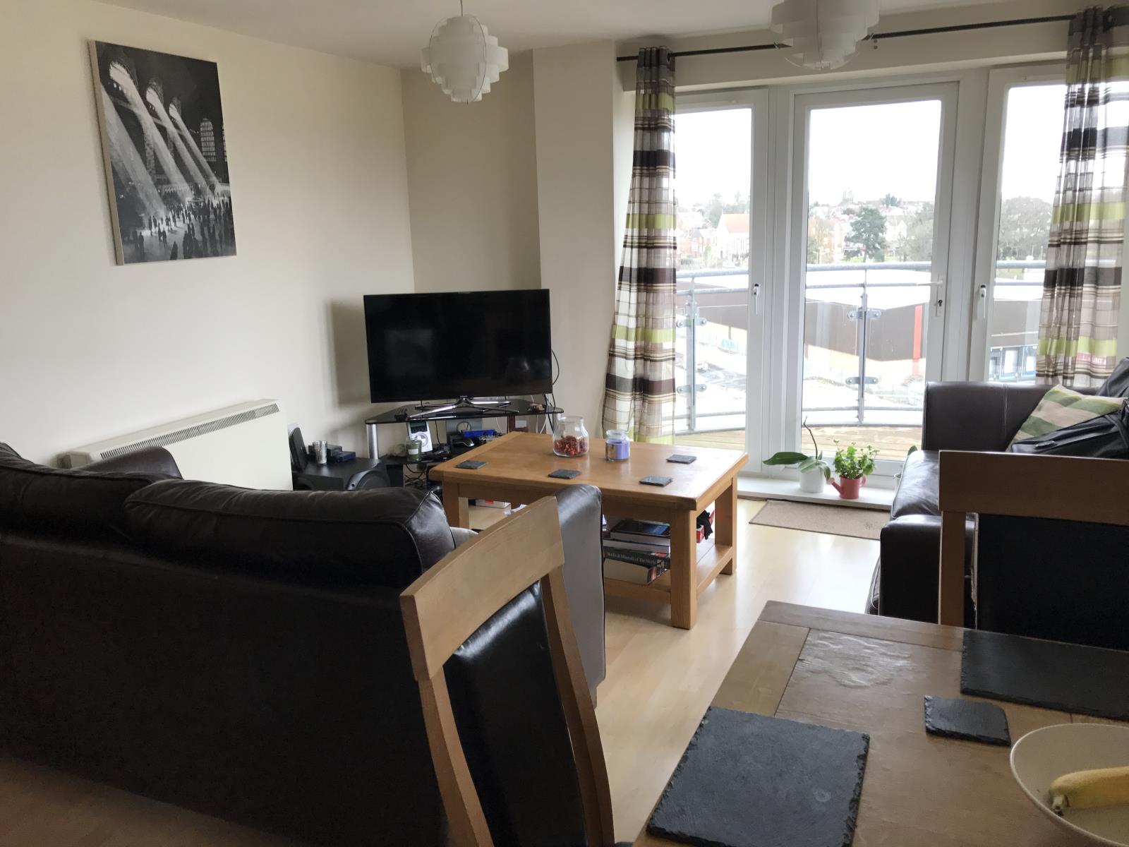 2 Bedroom Apartment Let in Basingstoke, RG21