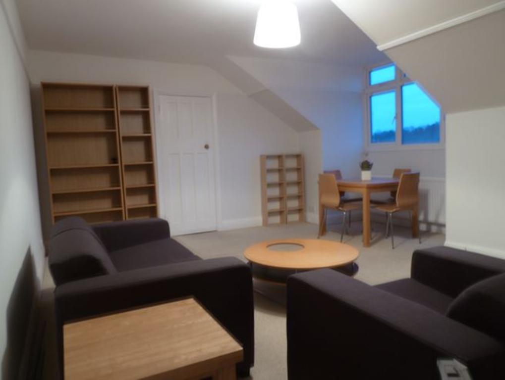 1 Bedroom Flat Let in South Croydon, CR2