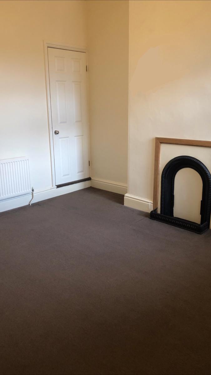 2 Bedroom Terraced House Let In Coalville Le67