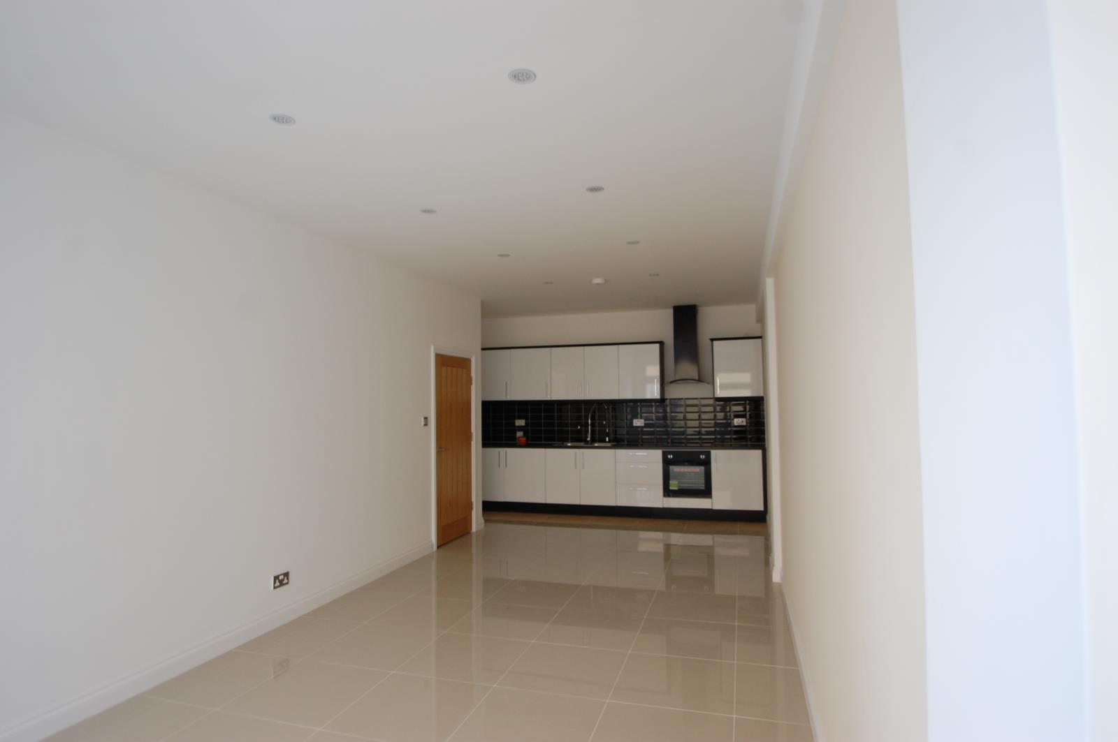 2 Bedroom Flat Let in Folkestone, CT20
