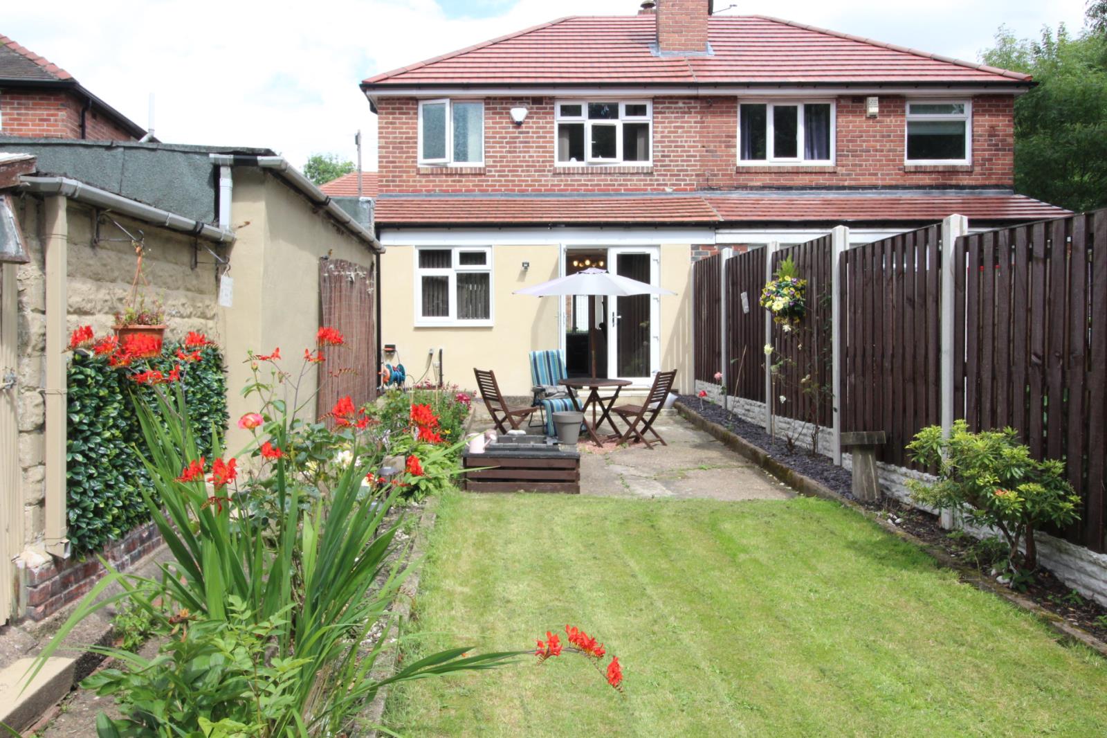 3 Bedroom SemiDetached House Let in Sheffield, S13