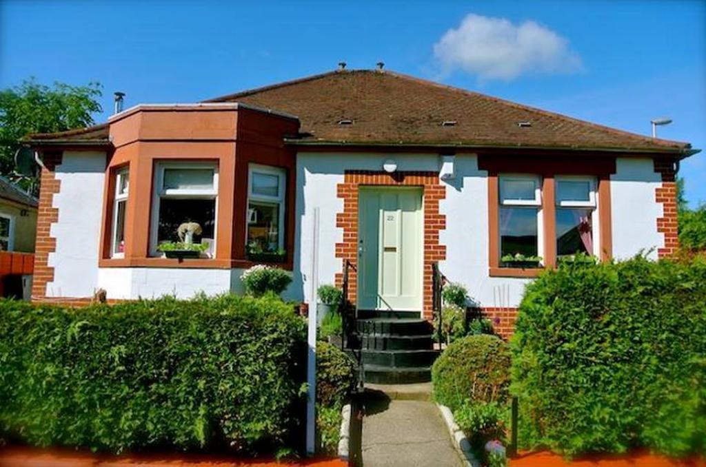 3 Bedroom Detached Bungalow Sold in Peebles, EH45