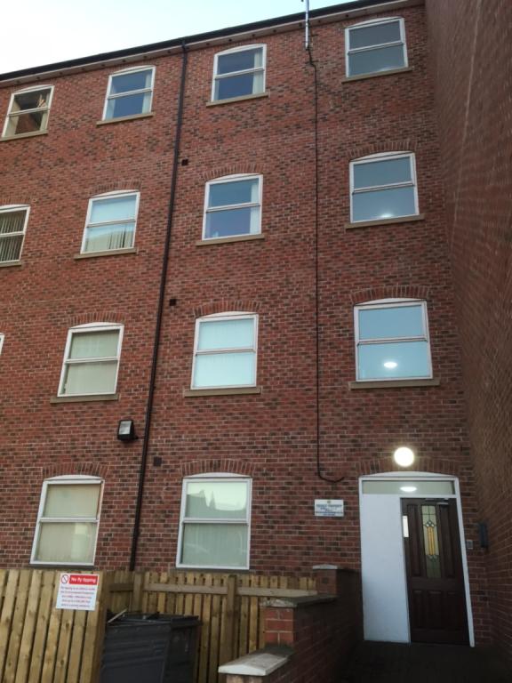 2 Bedroom Apartment Let in Salford, M6