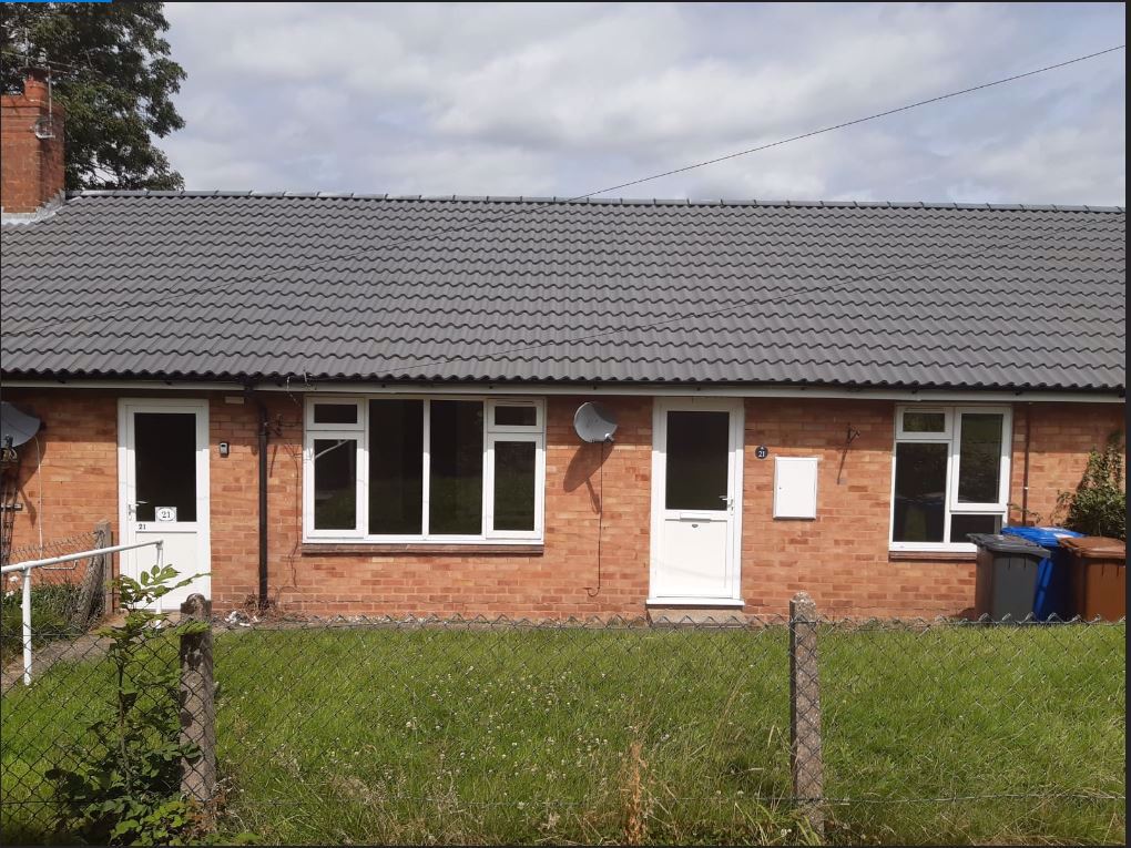 2 Bedroom Terrace Bungalow Let in Tamworth, B79
