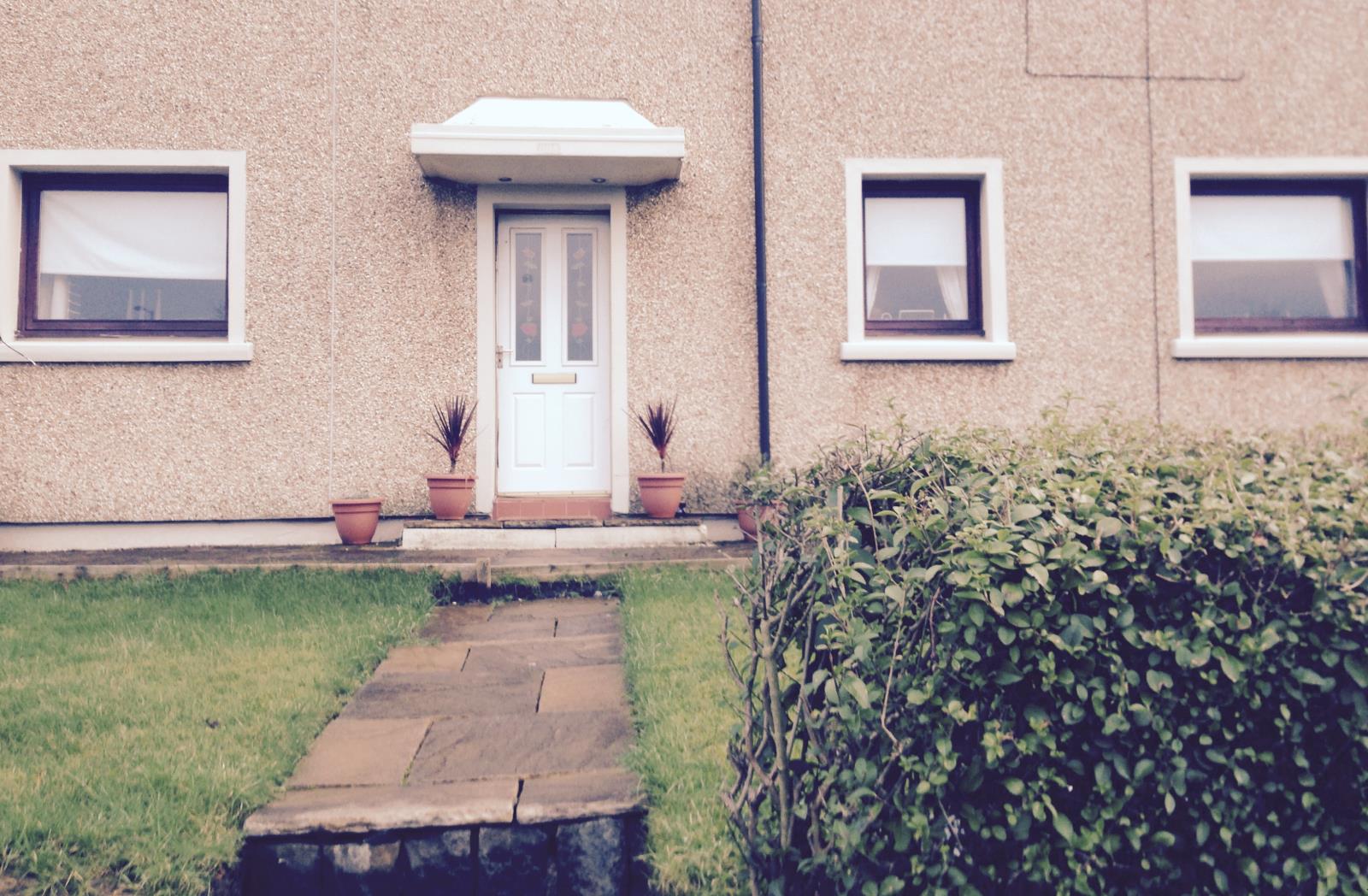 3 Bedroom Ground Floor Flat Sold in Glasgow, G21